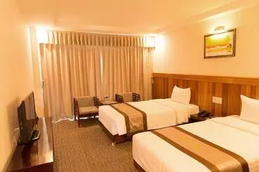 هتل Vinh Plaza