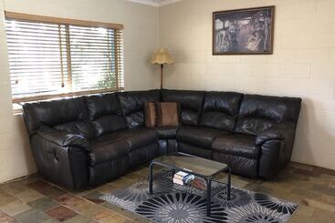 بيت Country Cottages Of Bridgetown