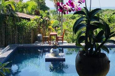 Hotel Atmaland Resort