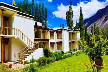 Hotelli Tih Hundar Resort   Nubra