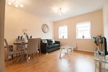 Apartaments turístics Station Suites
