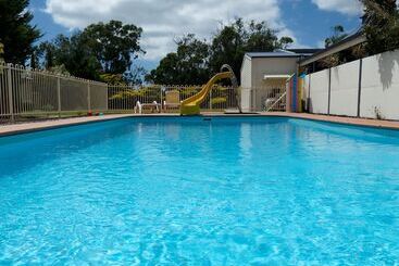 קוטג'' Woodbyne Resort