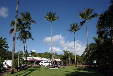 ホテル Cape York Peninsula Lodge