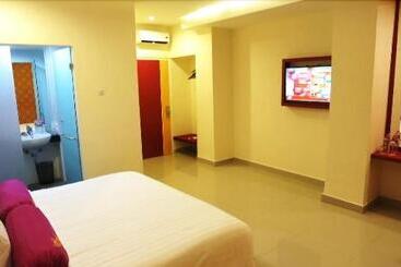 Hotel Liberta Hub Singosari Malang