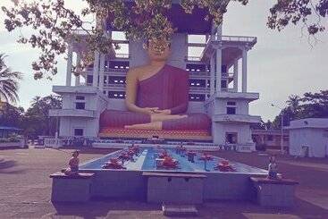 Пансион Dinsara Pearl Villa