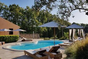 مبيت وإفطار Domaine De Pradaous