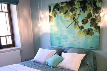 ベッドアンドブレックファースト Au Moulin Des Fées   Maison D Hôtes Cascades Du Hérisson