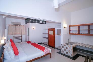 בית מלון כפרי Sea View Beach Resort