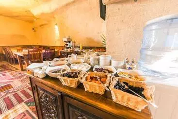 هتل Tulip Cave Suites