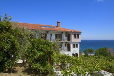 Hotel Agnadi   Horefto