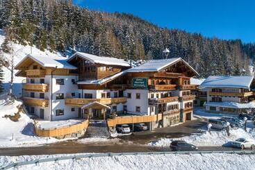 هتل Das Grünholz Apart