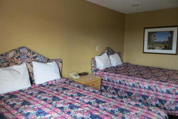 בית מלון כפרי Econo Inn