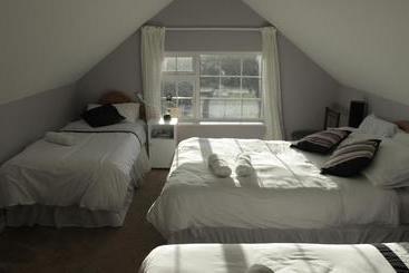 Hotel Mulvarra House