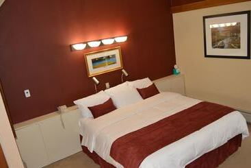 בית מלון כפרי The Inn At Crumpin Fox