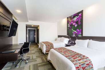 Hotel Wyndham Quito Airport