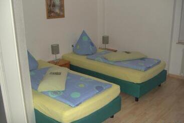 בית מלון כפרי Zur Alten Fuldaschleife