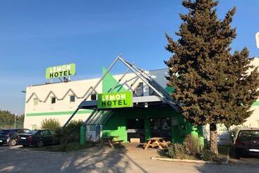 호텔 Lemon Hôtel Avignon Rochefort