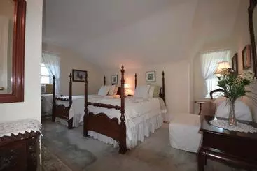 Hotel 1842 Bed & Breakfast