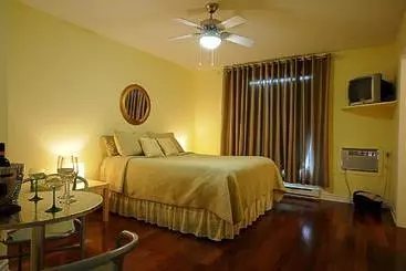 ホテル Auberge Le Voyageur