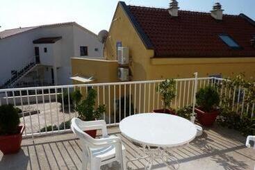 בית מלון כפרי Room In Hvar Town With Sea View, Terrace, Air Conditioning, Wi Fi