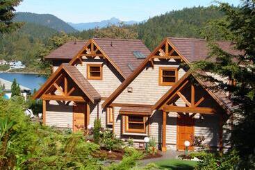 호텔 Sunshine Coast Resort