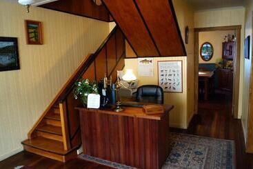 ホテル Tradicion Austral Bed & Breakfast