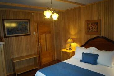 Hotel Tradicion Austral Bed & Breakfast