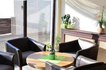 Bed and Breakfast Pensiune Restaurant Flamingo