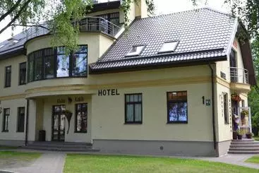 مسافرخانه City Center Kaķis B&b