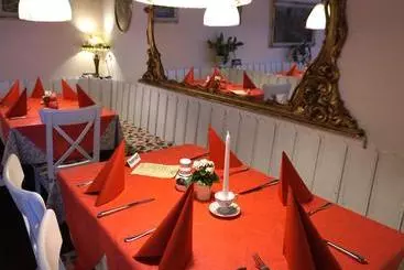 ホテル Ratsstüble