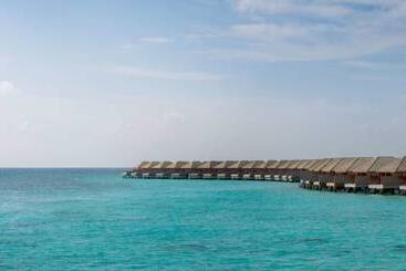 Hurawalhi Island Resort