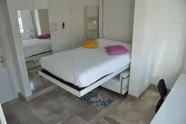 هتل Funway Academic Resort