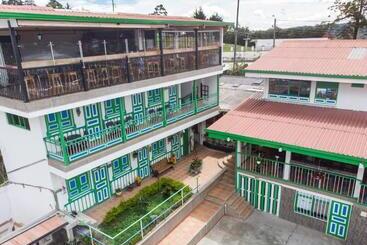 هاستل La Floresta Salento