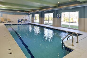 בית מלון כפרי Holiday Inn Express & Suites Brighton South Us 23, An Ihg