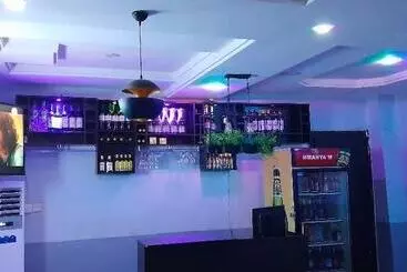 Mt Deluxe Hotel Asaba