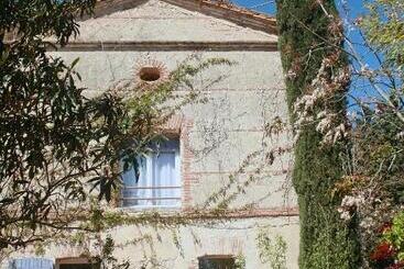 ベッドアンドブレックファースト Le Mas De La Prade