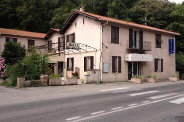 هتل Hostellerie Du Loup