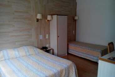 Hotell Hôtel Lamartine  Parking Dauphine