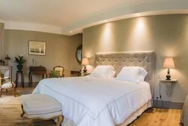 ベッドアンドブレックファースト Les Chambres D Hôtes Du Château De Saint Georges