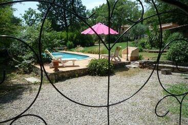 مبيت وإفطار La Rose Des Vents