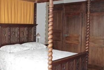 تختخواب و صبحانه Le Val Du Roy