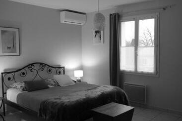 Bed and Breakfast La Lilas Des Fargues Maison D'hôtes