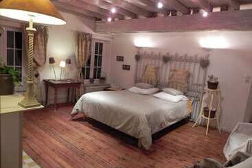 Aamiaismajoitus (B&B) Les Chambres De Ribeaufontaine