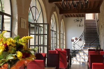 تختخواب و صبحانه Les Galeries De Beaulac