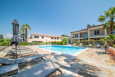 هتل Brin D Azur   Saint Tropez