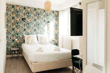 Hotell Hôtel Restaurant La Voile Le Dock Er