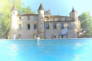 Bed and Breakfast Chateau Du Four De Vaux