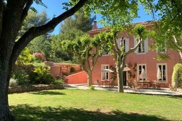 住宿加早餐  La Féraude   Pays D Aix En Provence