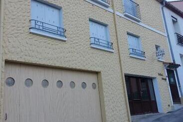 בית מלון כפרי Arago