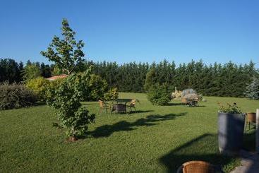 בית מלון כפרי Artémis Hôtel & Spa Bistro Coquet